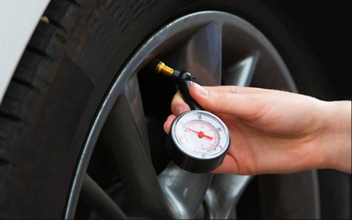 How to check your tire pressure