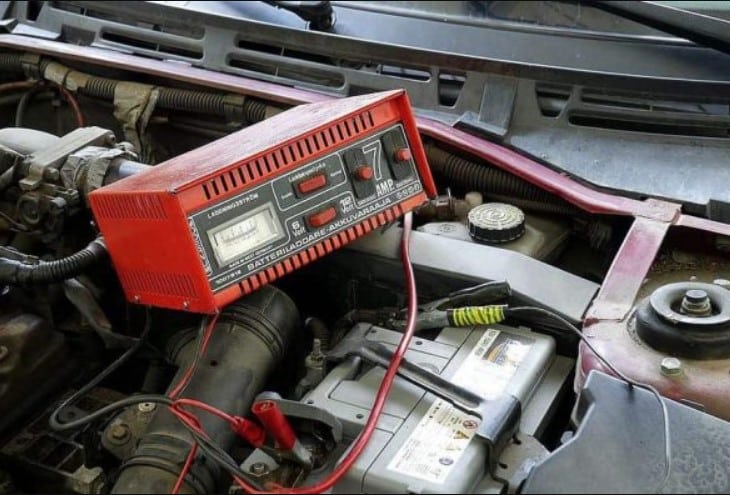 How To Know Whether a Car Battery Is Charged