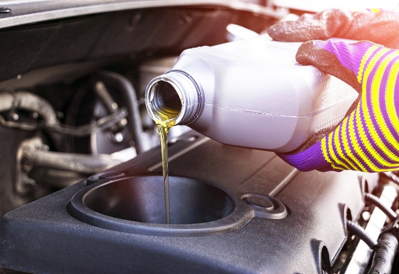 How to switch engine oil types