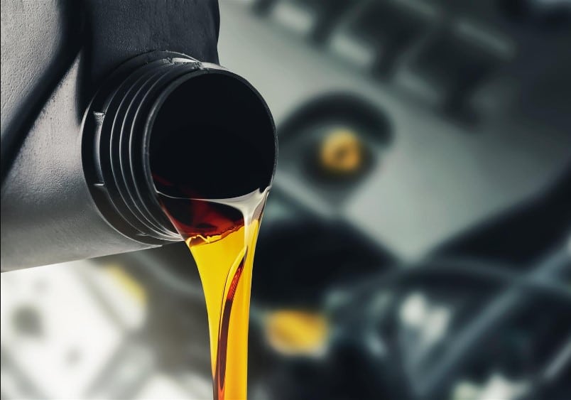How to switch oil brands without damaging your engine