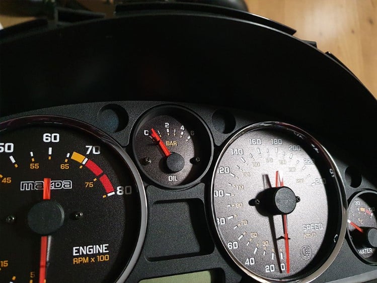 What should your oil pressure be at idle