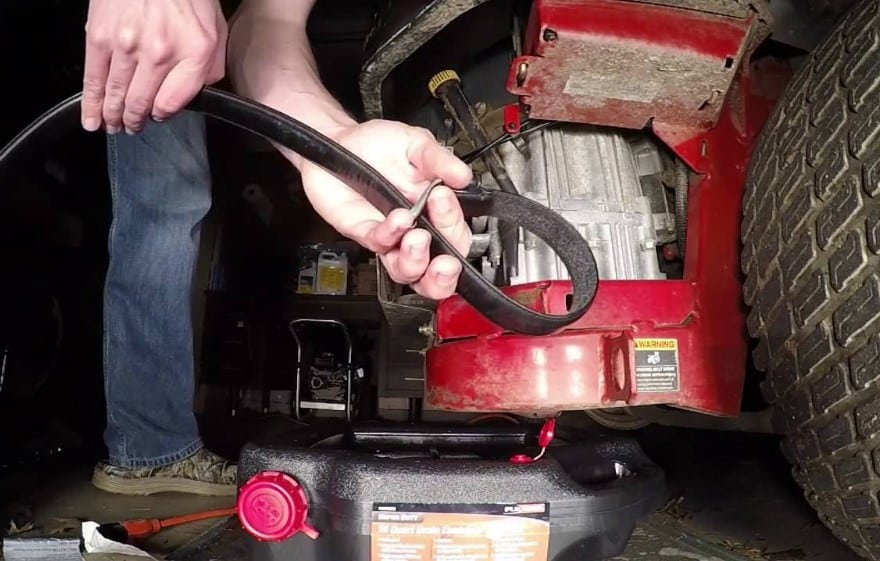 how to remove a stuck oil filter without damaging it