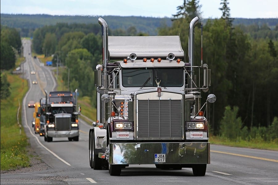 Why are Bobtail Trucks Dangerous While Moving